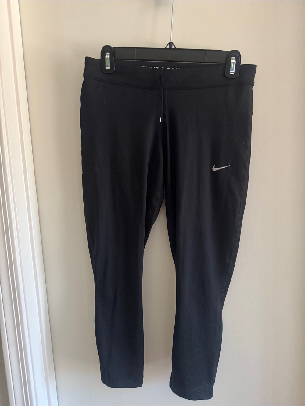 Nike Black Women’s Leggings with Silver Swoosh